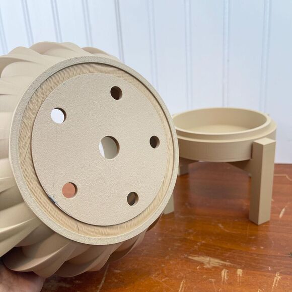 Halden Planter Pot, Indoor Planter w/ Drainage Hole and Drip Tray - Picture 7 of 9